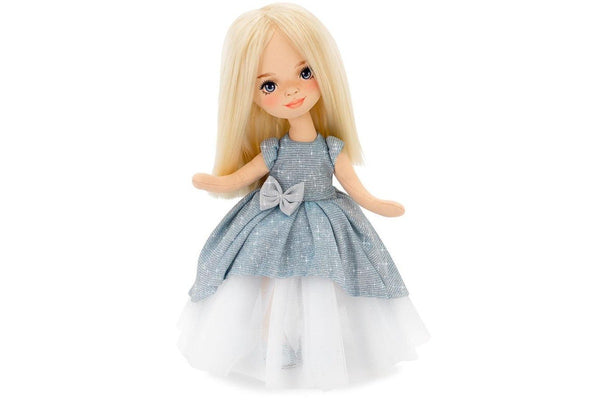 Orange Toys: Sweet Sisters - Mia In A Light Blue Dress