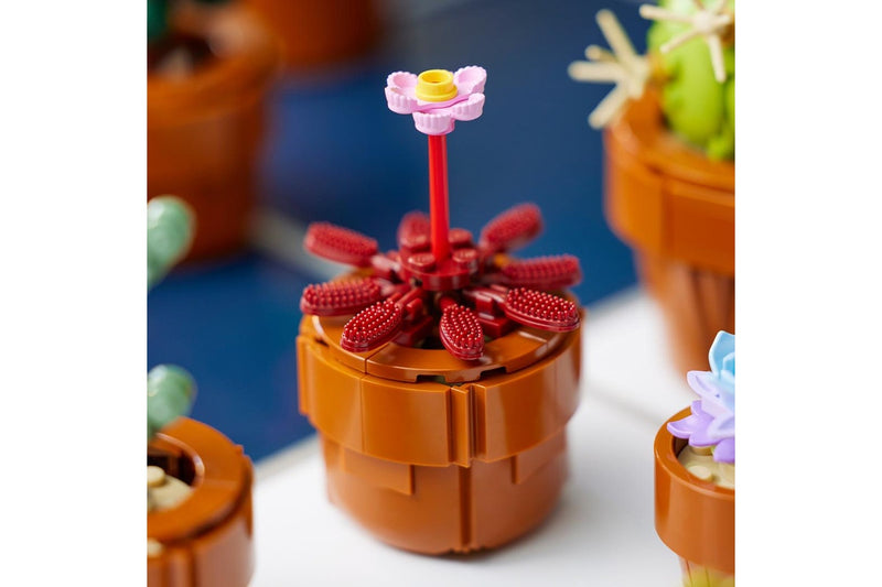 LEGO Icons: Botanical Series - Tiny Plants - (10329)