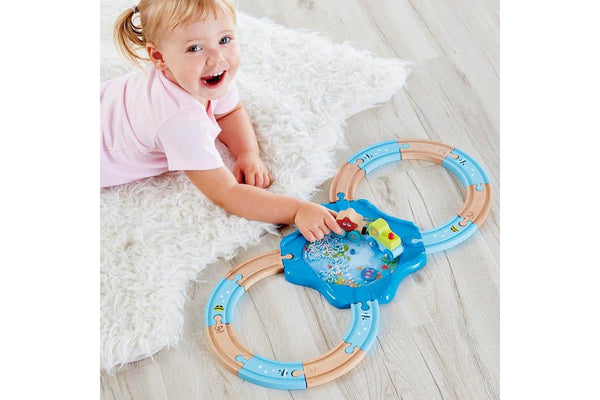 Hape Undersea Figure 8 Sensory Stimulating Rail Playset Kids Activity Toy 18m+