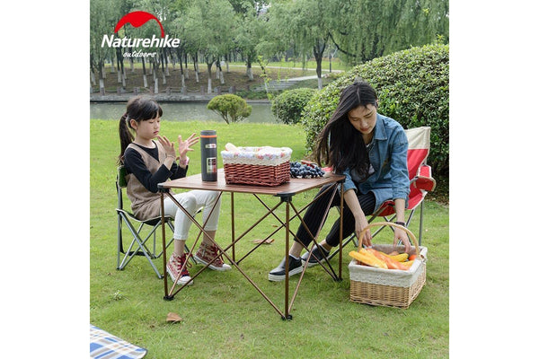 Champagne Naturehike Camping Hiking Picnic Aluminium Outdoor Folding Table Camping Furniture