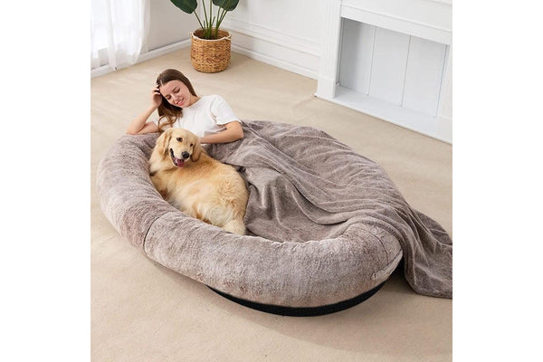 PETSWOL: Human-Size Dog Bed (134x90x26cm)