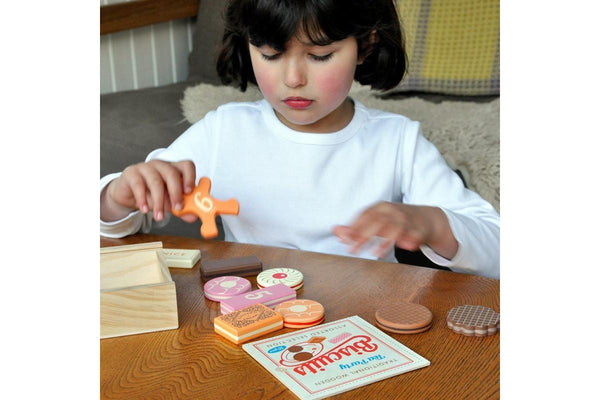 Rex London: Traditional - Wooden Tea Party Biscuits