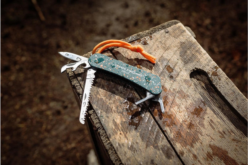 Gentlemen's Hardware: Wilderness Multi-Tool