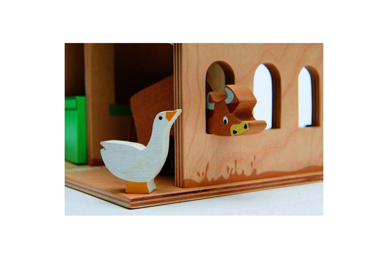 Tender Leaf Toys 51cm Farm Barn Stable Animal Figure Wooden Toy Set Kids 3y+