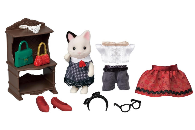 Sylvanian Families: Fashion Play Set Town Girl Series Tuxedo Cat