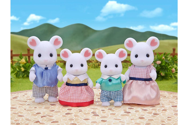 Sylvanian Families: Marshmallow Mouse Family