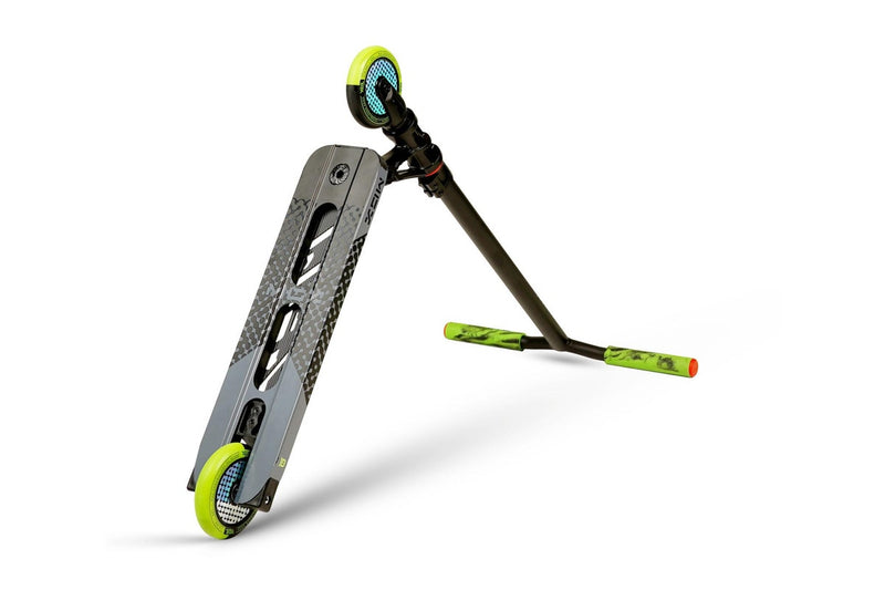 Madd Gear MGX2 Shredder Scooter - Surge Black / Green