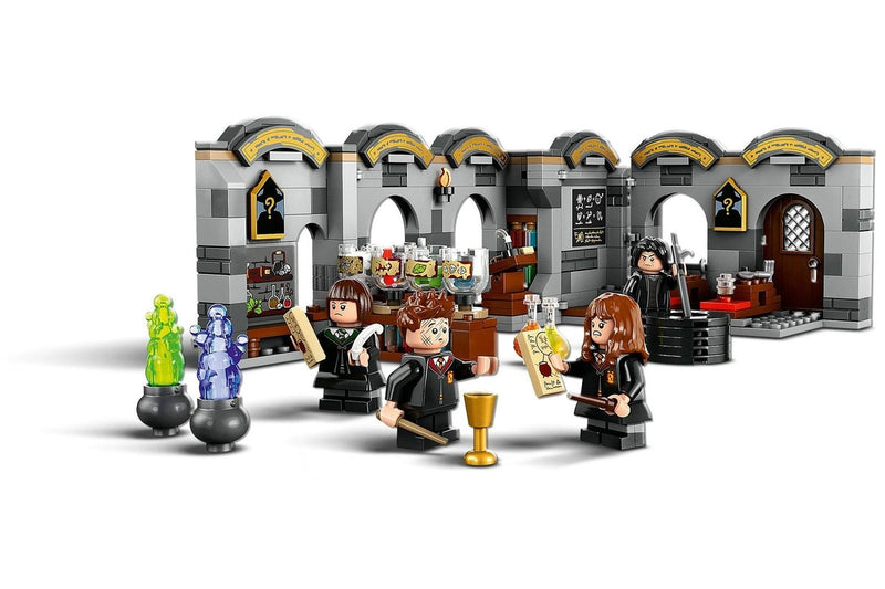 LEGO Harry Potter: Hogwarts Castle - Potions Class (76431)