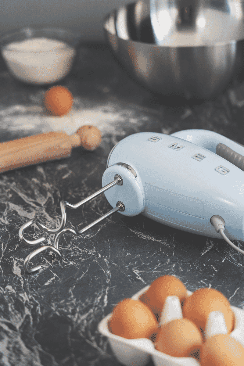 Smeg Digital Hand Mixer Pastel Blue