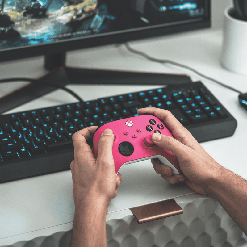 Xbox Wireless Controller (Deep Pink)