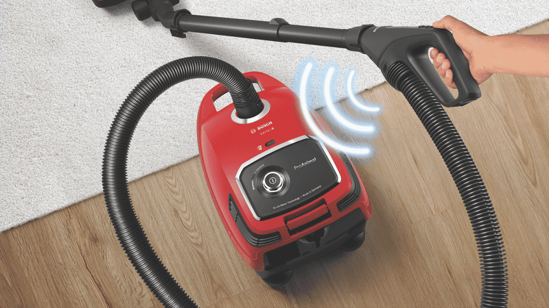 Bosch Series 6 ProAnimal Bagged Vacuum Red