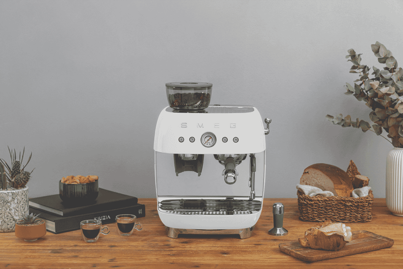 Smeg 50's Style Espresso Machine With Built in Grinder White